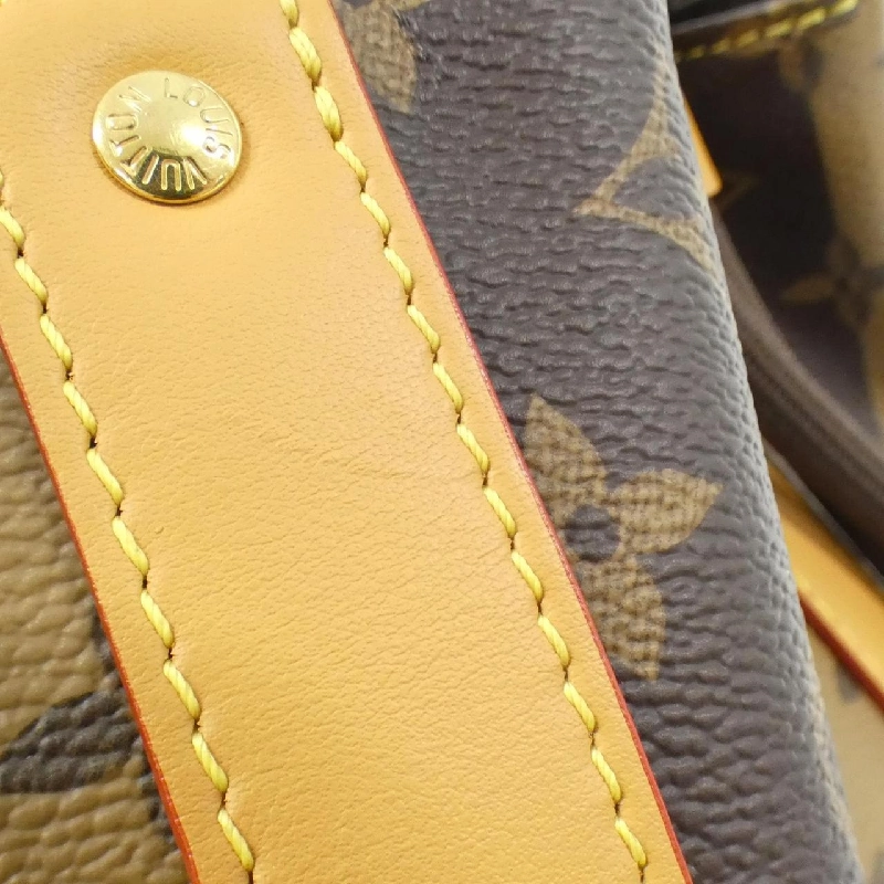 Túi đeo chéo Louis Vuitton Monogram Stripe (LV Squared) Randonée Messenger M45968 612945