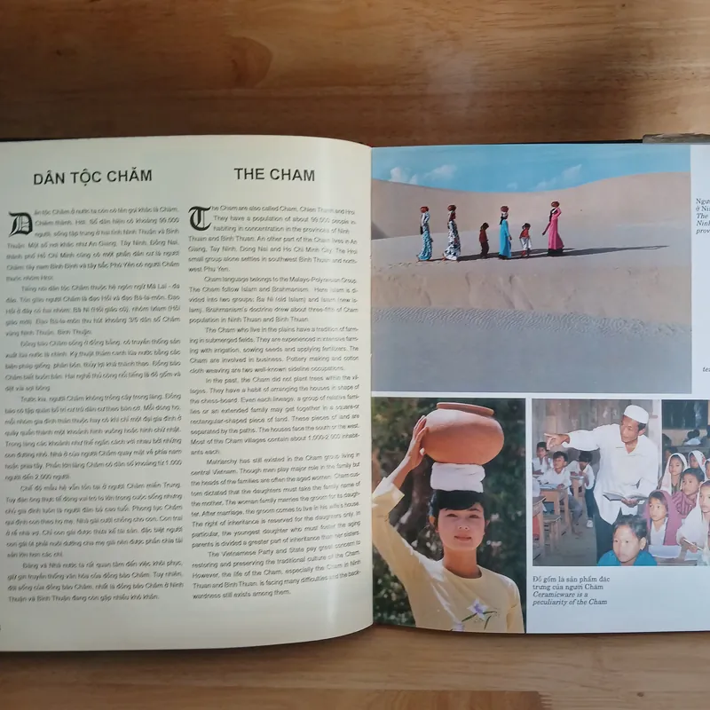 Việt Nam Hình Ảnh Cộng Đồng 54 Dân Tộc (Xb 1996) 728113
