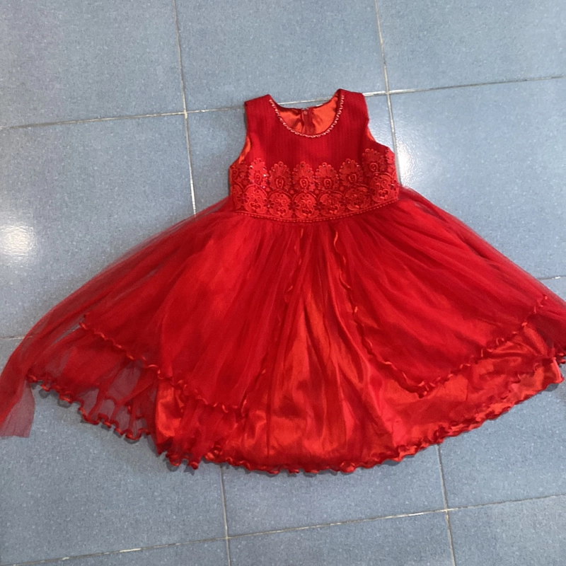 Đầm xoè công chúa voan cao cấp,đỏ mận chín, mặc 1 lần còn mới tinh,rất xinh(6tuổi mặc đẹp) 497823