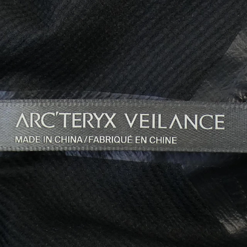Áo sơ mi ngắn tay ARC'TERYX VEILANCE - Hàng hiệu Authentic 899426