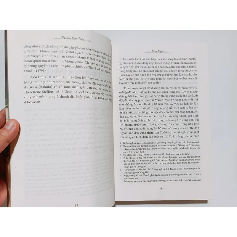 Tuyển tập văn thơ Nàng Tuyết tập hợp tác phẩm của mười hai tác giả Nhật Bản 716571