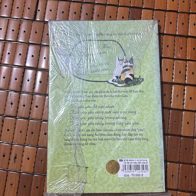 Có Hai Con Mèo Ngồi Bên Cửa Sổ 552303