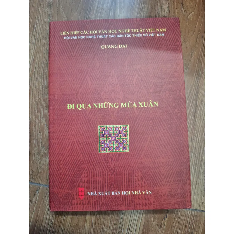 Đi qua những mùa xuân - Quang Đại - Tập truyện / Tản văn 761523