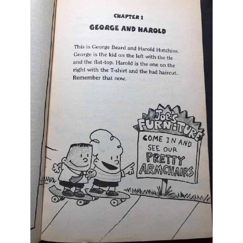 Captain underpants and the attack of the talking toiles SCHOLASTIC mới 85% bẩn nhẹ HPB1508 NGOẠI VĂN 458626