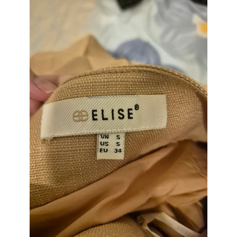 Váy nữ dáng xòe xếp ly màu be kích thước S 931088