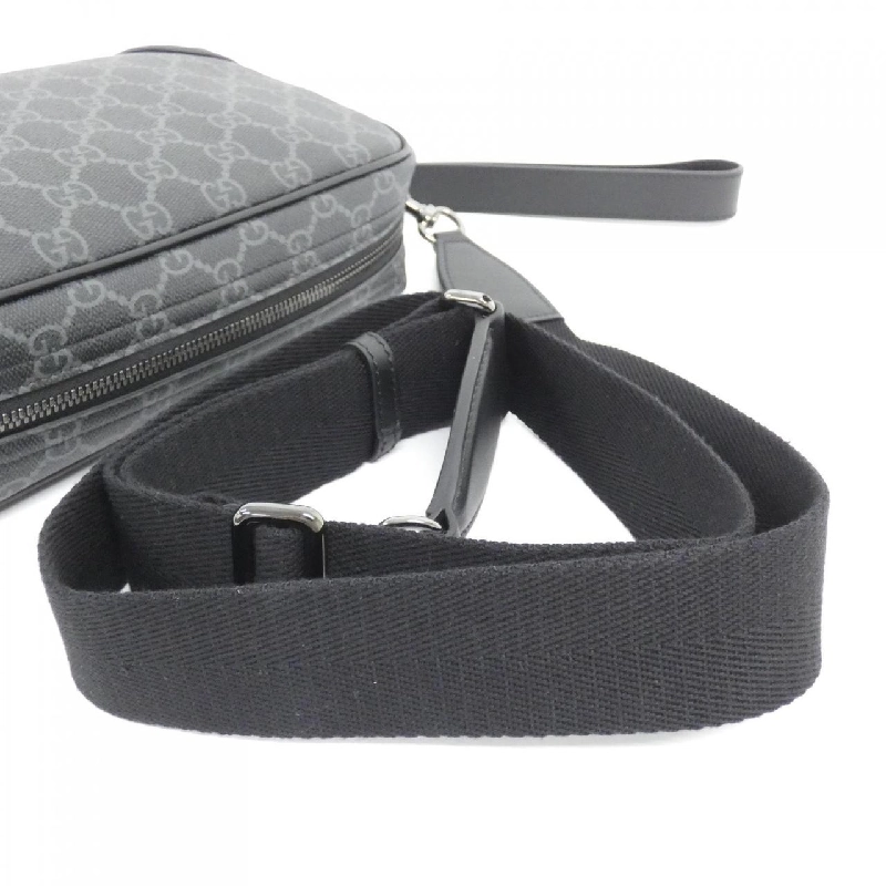 【新品】Gucci GG EMBLEM 821155 FAED4 Túi đeo chéo 608702