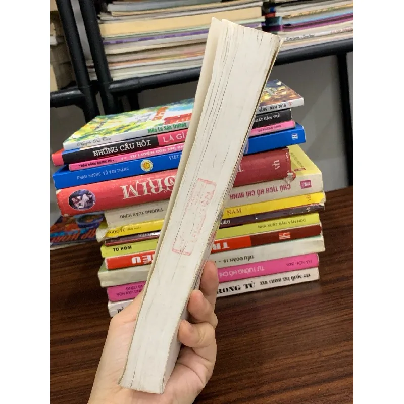 Thơ Hồ Chí Minh và lời bình – NXB Văn Hóa Thông Tin 589343