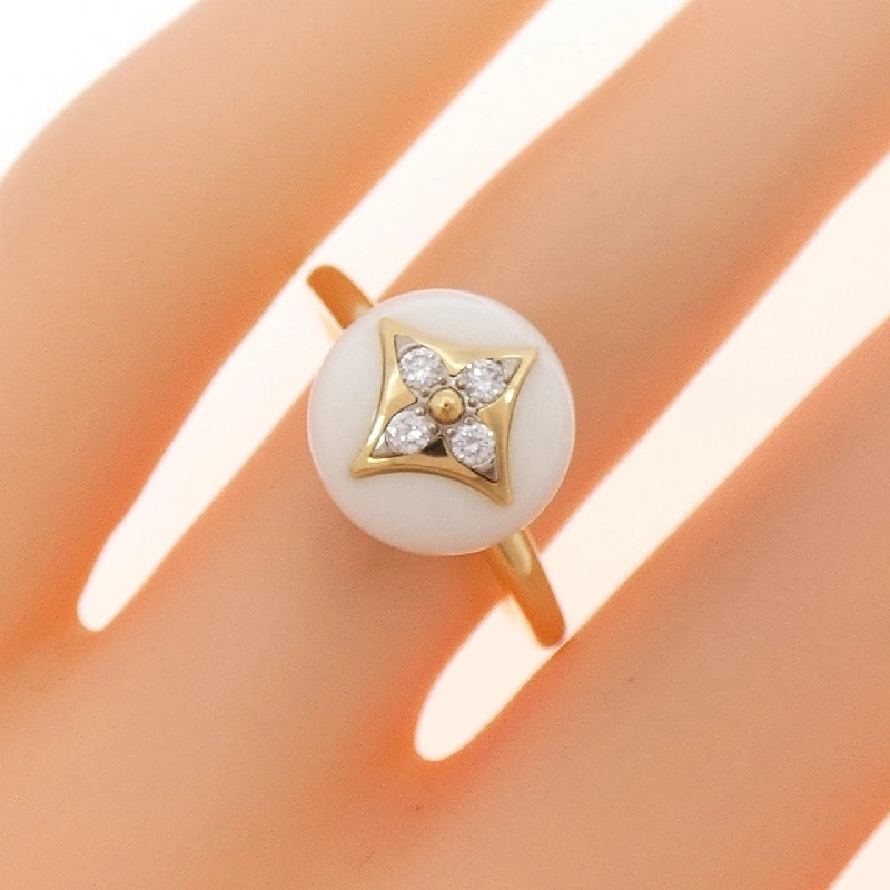 Nhẫn Louis Vuitton Berg B Blossom - Hàng hiệu Chính hãng 837731