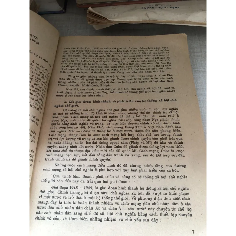 Lịch sử thế giới hiện đại 1945-1975 1001038