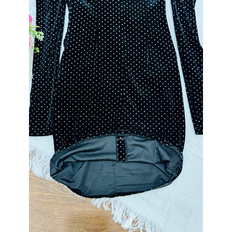 Váy dự tiệc, Sz S , thun co giãn 4 chiều, màu đen kim tuyến , mới nguyên tem mác 475748