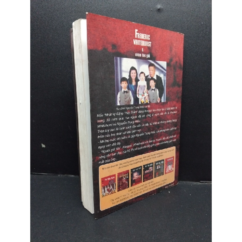 Bí mật cuộc đời người Mỹ làm "sống lại" Đặng Thùy Trâm Frederic Whitehurst mới 80% ố ẩm nhẹ 2006 HCM.ASB0609 272098