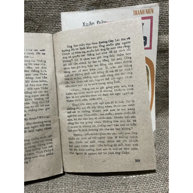 Cửa gió - Xuân Đức - sách giấy den, NXB Thanh Niên  933133