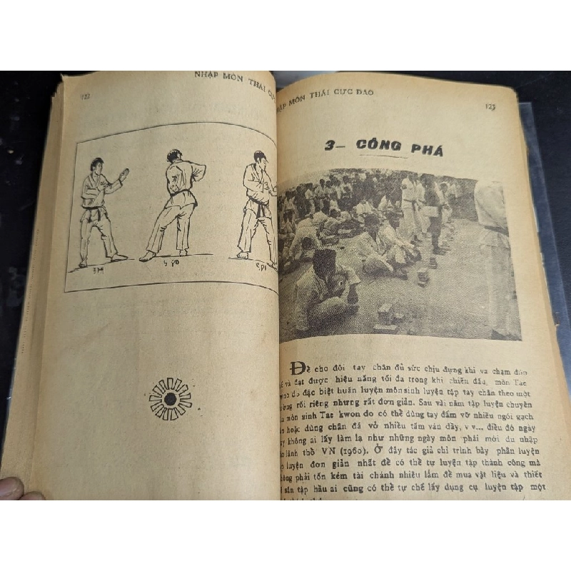 Nhập môn thái cực đạo đại hàn - Phan Chấn Thanh và Choi Nam Tsu ( huyền đại đệ thất đẳng ) 396671