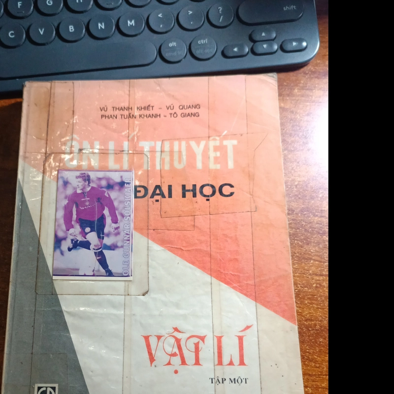 Ôn lý thuyết đại học vật lý tập 1+2 447708