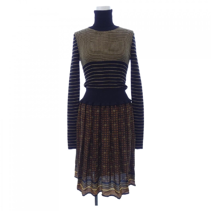 Đầm LOUIS VUITTON 648165