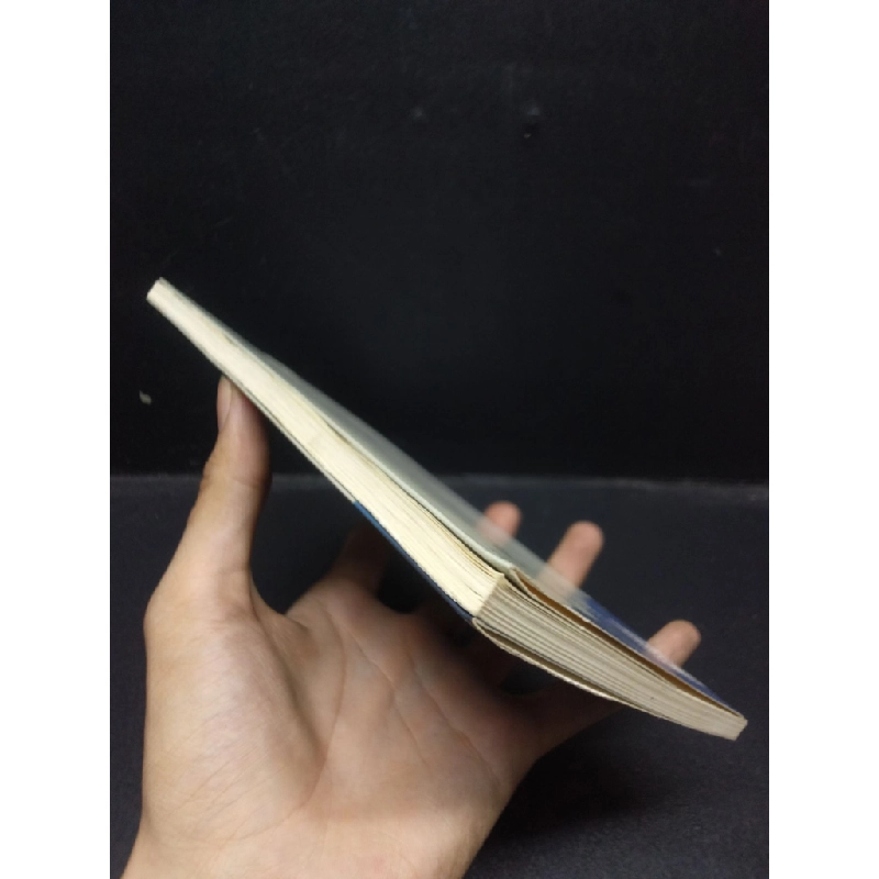 Trên mảnh đất người đời Anatoli Aleksandrovich Ivanov 2015 mới 80% ố nhẹ HCM2503 sách văn học 473395