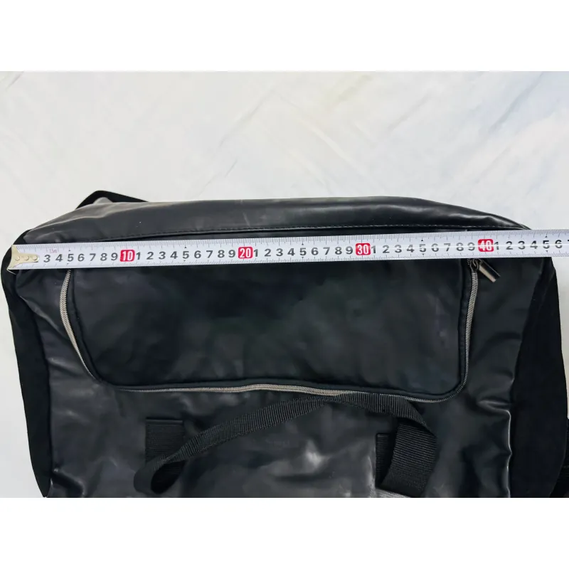 Túi chữ nhật CK màu đen, cond 90%, 150K 925362