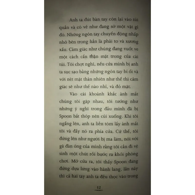 Đôi mắt ấy vẫn ở trên giường  752097