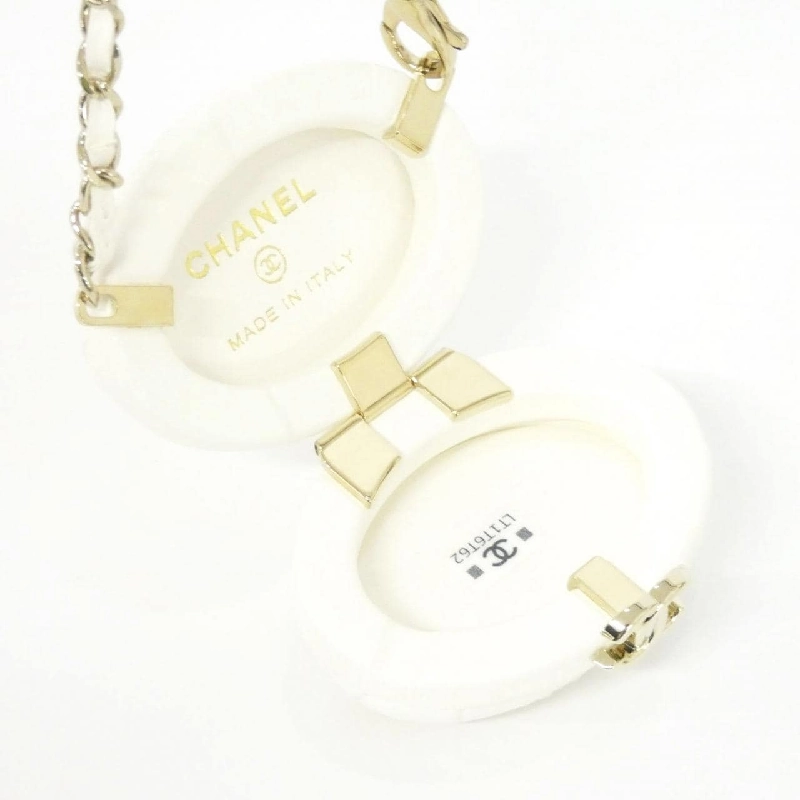 Charm túi AP4946 của Chanel - Hàng hiệu Authentic 772054