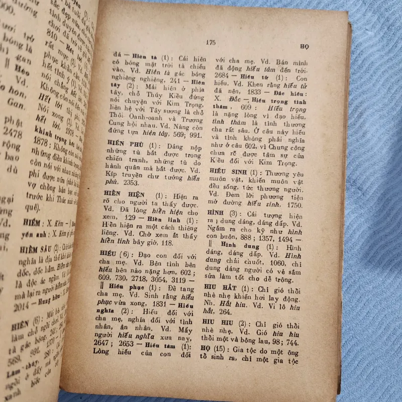 Từ điển truyện kiều | đào duy anh | 1974 1001602