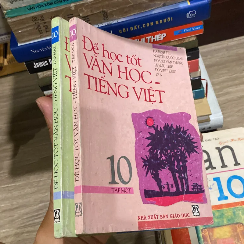 ĐỂ HỌC TỐT VĂN HỌC - TIẾNG VIỆT 10 (TẬP MỘT + TẬP HAI) 994068