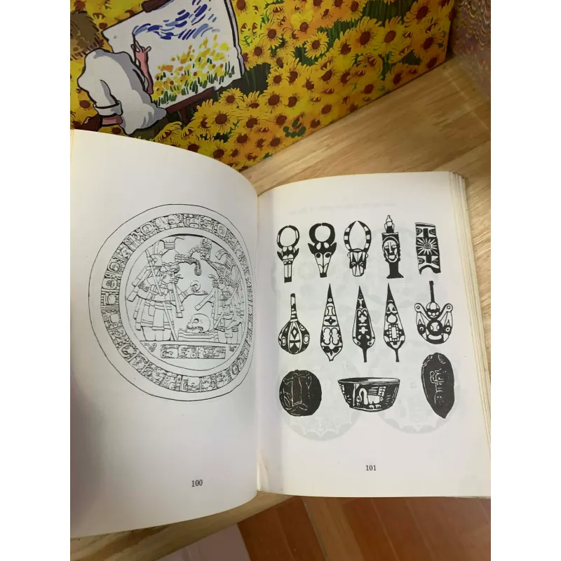 Văn Hóa Trang Trí Các Nước Đông Tây - Huỳnh Văn Lý 927239