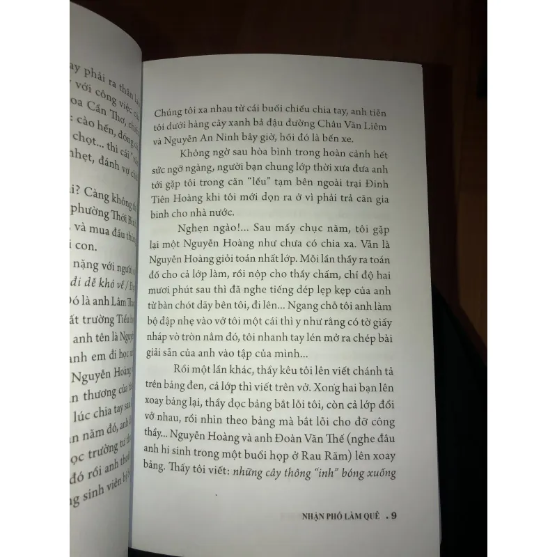 Nhận phố làm quê - Nguyễn Thị Thanh Huệ 1011107