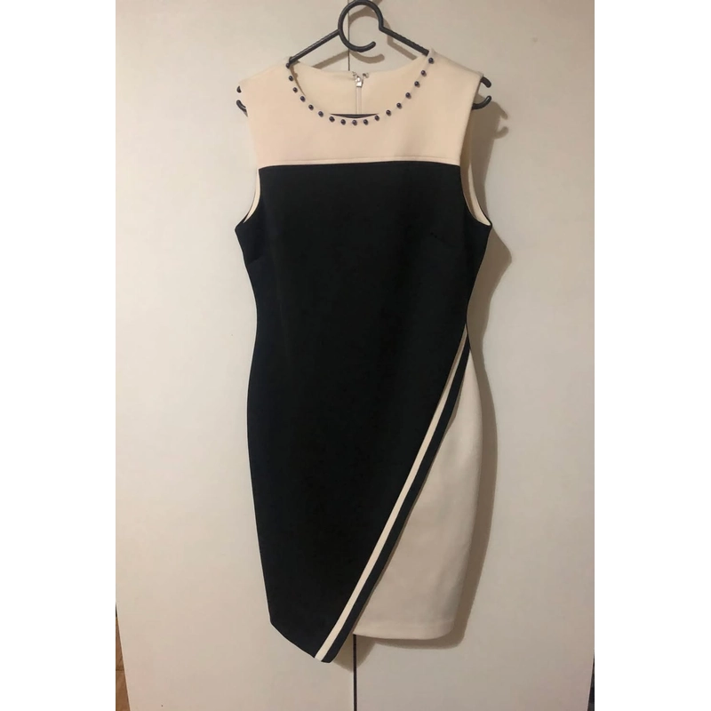 Đầm công sở Ck, size X, xl màu trắng đen 531352