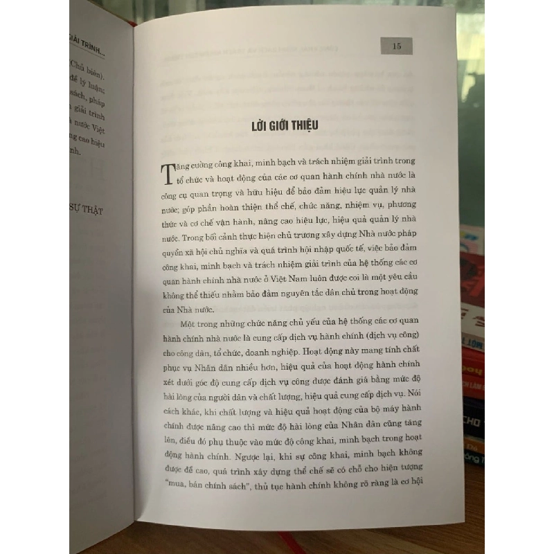 Công khai minh bạch và trách nhiệm giải trình của các cơ quan hành chính nhà nước ở Việt Nam hiện nay -NXB Chính trị quốc gia sự thật 779865