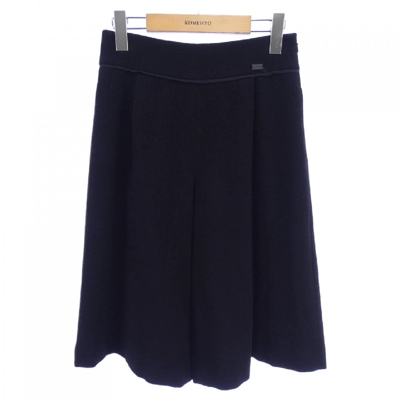 Quần short FOXEY - Hàng hiệu Authentic 824141