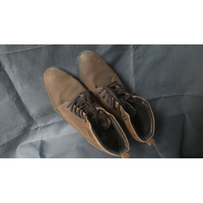 Giày Boot Da Bò Thật size 41-42 536305