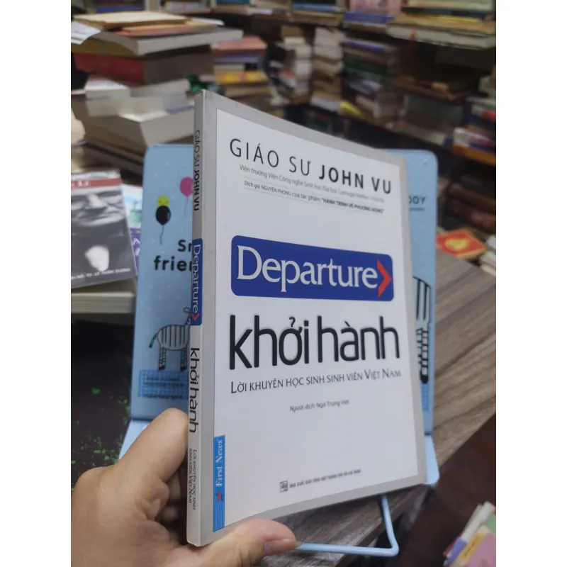 Sách: Departure - Khởi hành - Tác giả: John Vu 608110