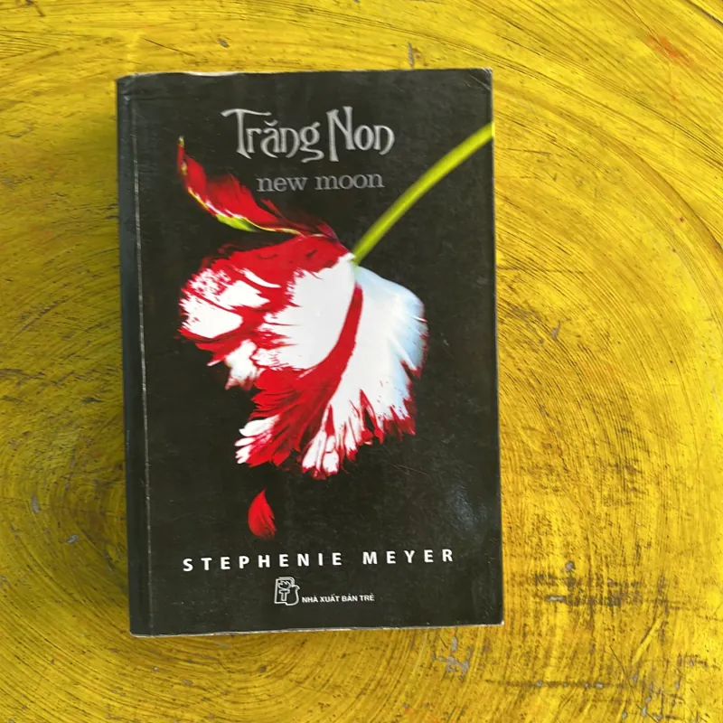 TRĂNG NON NEW MOON - STEPHENIE MEYER 998140
