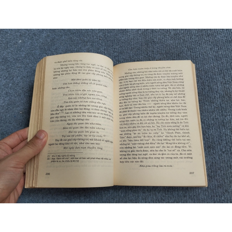 TỤC NGỮ CA DAO DÂN CA VIỆT NAM - VŨ NGỌC PHAN 465965