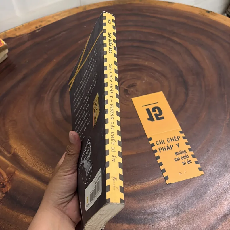 II Ghi Chép Pháp Y: Những Cái Chết Bí Ẩn - Lưu Hiểu Huy - 2024 991939