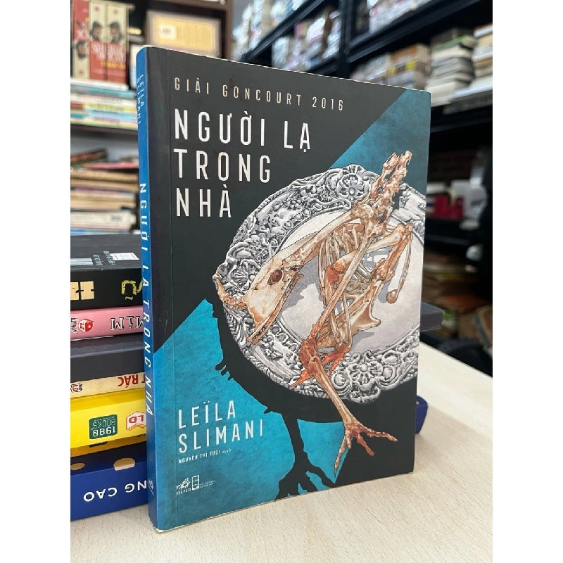 Người lạ trong nhà - Leila Slimani 763587