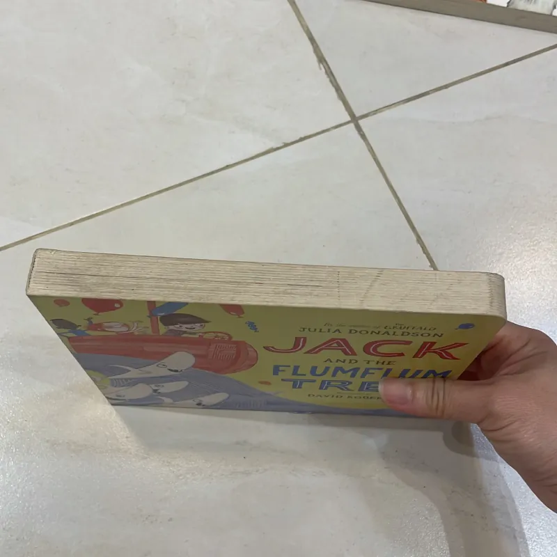 NGOẠI VĂN tiếng anh trẻ em : Jack and the flumflum tree - Julia Donaldson Gruffalo 1027795