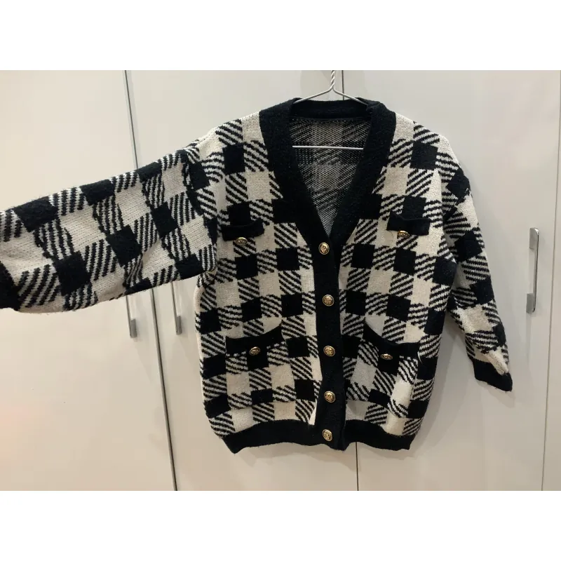áo cardigan len caro trắng đen 757416