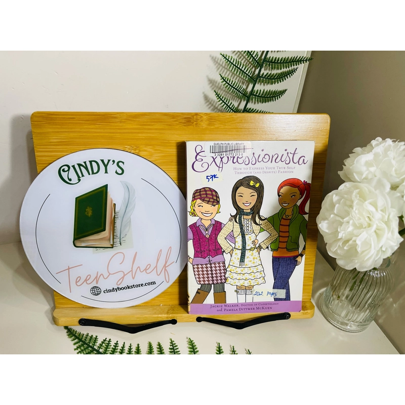 [Sách tiếng Anh 2hand] Like new 90% - How to Express Your True Self Through Fashion 489394