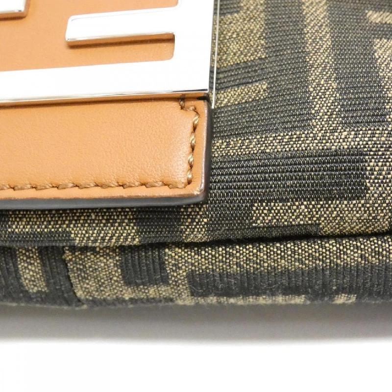 Túi đeo hông Fendi Baguette 7VA472 AFBM 609730