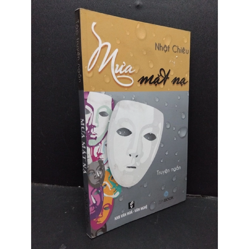 Mưa mặt nạ mới 80% bẩn nhẹ 2015 HCM1209 Nhật Chiêu VĂN HỌC Rebooks.vn 948187