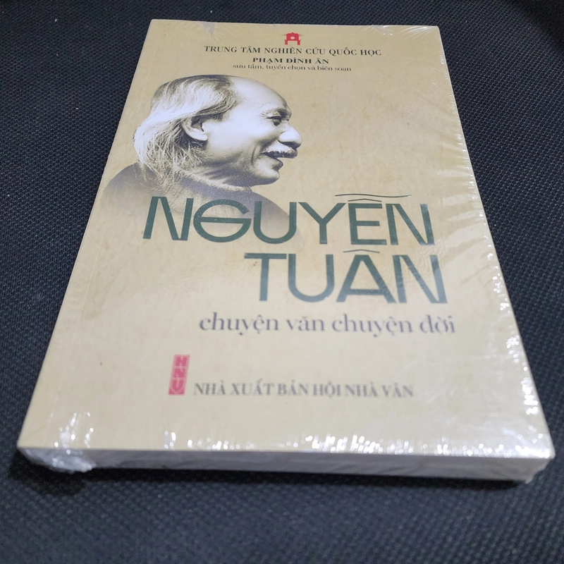 Nguyễn Tuân chuyện văn chuyện đời | Phạm Đình Ân  499334