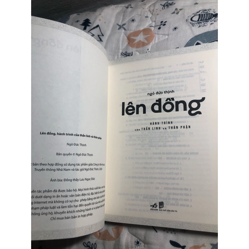Lên đồng, hành trình của thần linh và số phận 332045