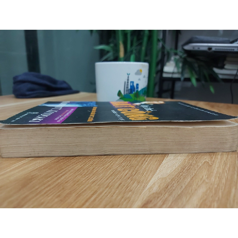 lợi thế BẤT CÔNG – ROBERT T. KIYOSAKI 552939