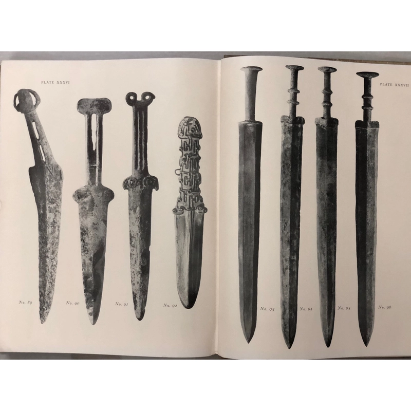 CHINESE BRONZE AGE WEAPONS - Vũ khí Trung Hoa thời đại đồ đồng - Max Loehr - 1956 459642
