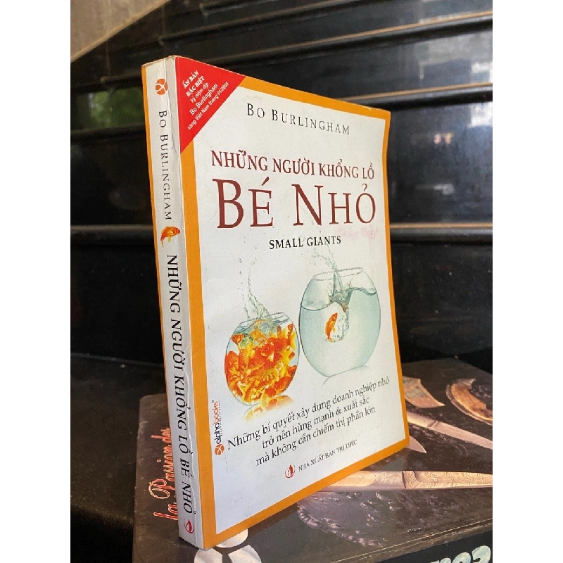 NHỮNG NGƯỜI KHỔNG LỒ BÉ NHỎ -BO BURLINGHAM 119490