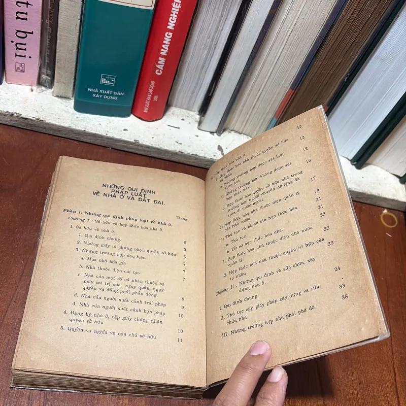 II Pháp Luật: Pháp Luật Về Nhà Ở, Đất Đai Và Thuế Nhà Đất - Luật Gia Lê Thành Châu - 1993 778687