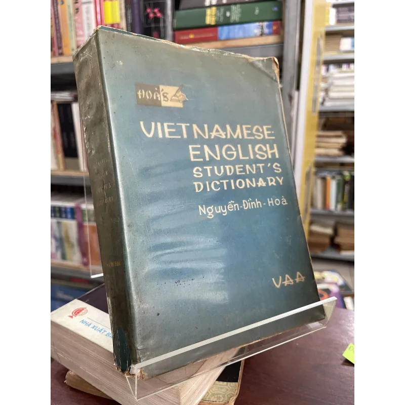 VIETNAMESE ENGLISH STUDENT’S DICTIONARY - NGUYỄN ĐÌNH HOÀ  970604