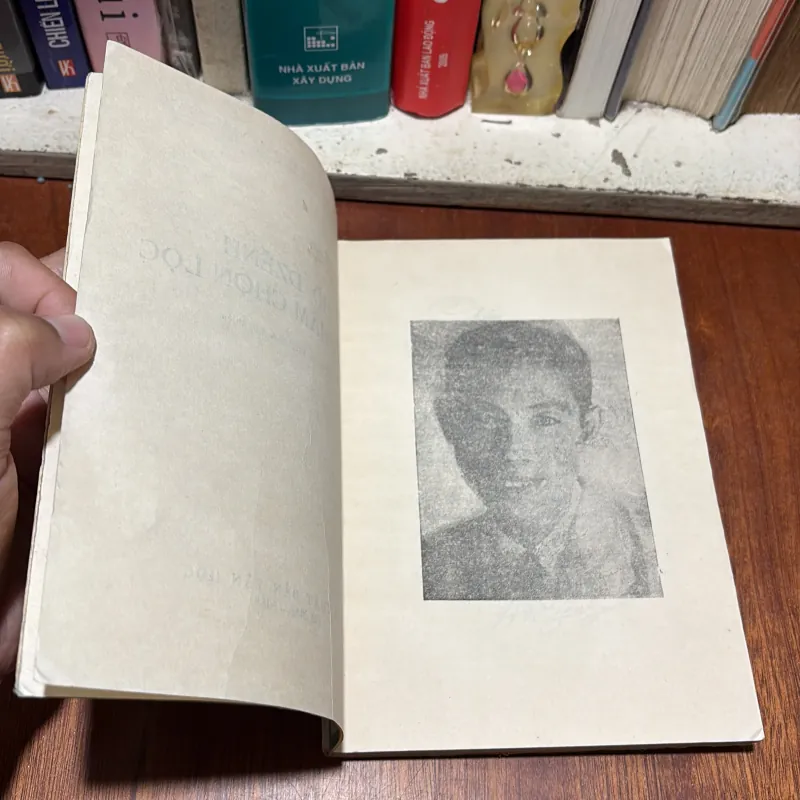 [Gáy Làm Lại] - II Văn Học: Tác Phẩm Chọn Lọc - HỒ DZẾNH - 1988 797155