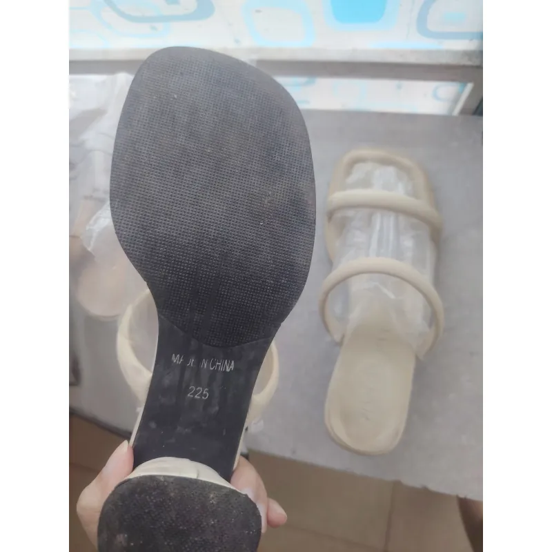 Guốc, cao gót 7p size 225 (36,5) màu kem như hình 1028796